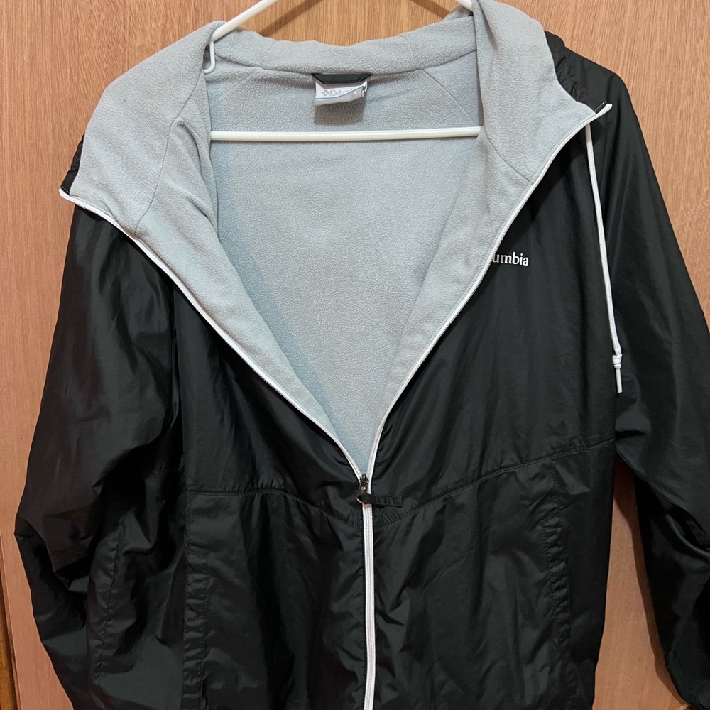 Columbia Women's Dark Navy Hooded Windbreaker with White Trim - Picture 2 of 6
